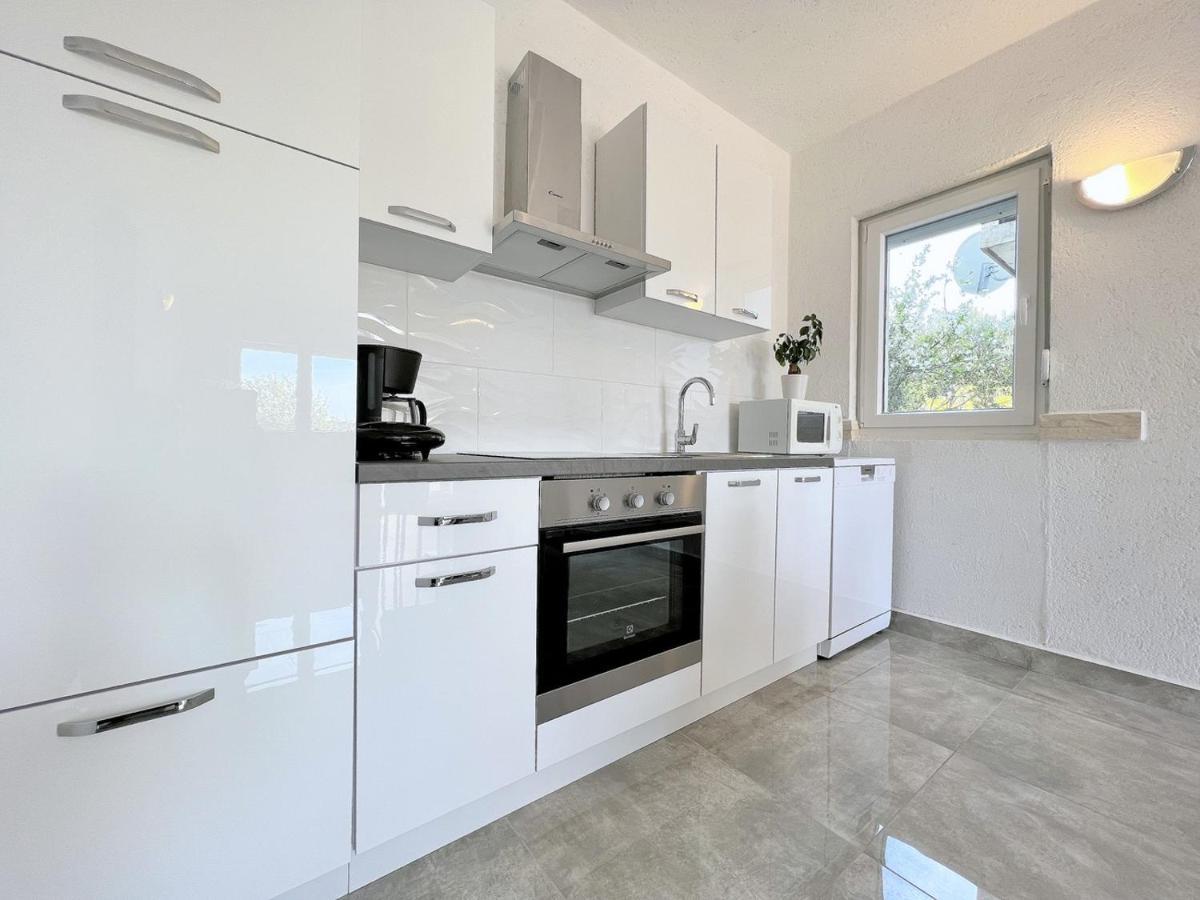 Palit Hills Superior Apartments Екстер'єр фото