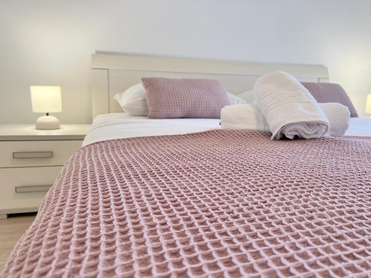 Palit Hills Superior Apartments Екстер'єр фото