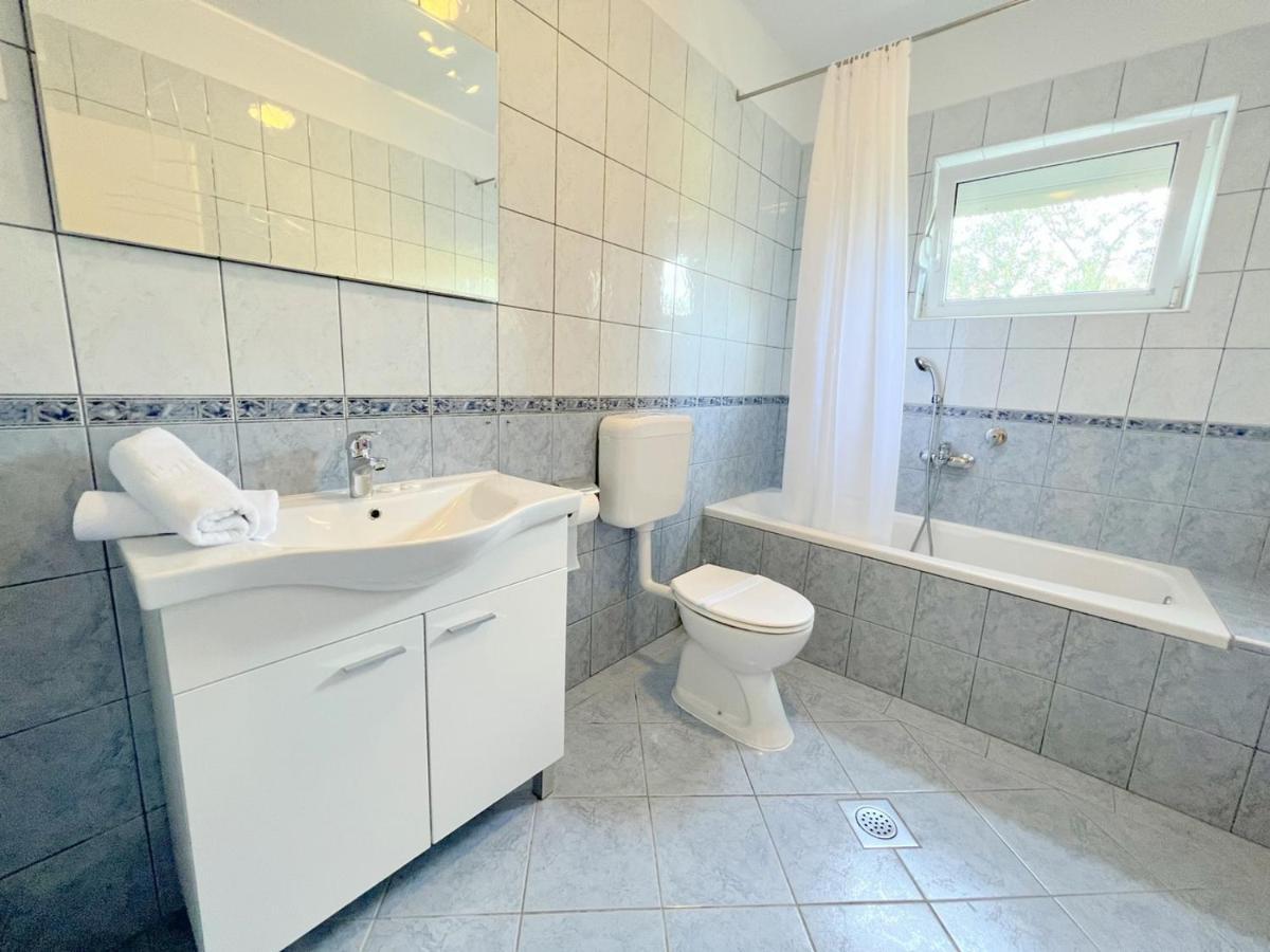 Palit Hills Superior Apartments Екстер'єр фото